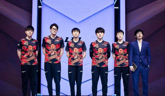 英超焦点战落幕 强强对话分出胜负