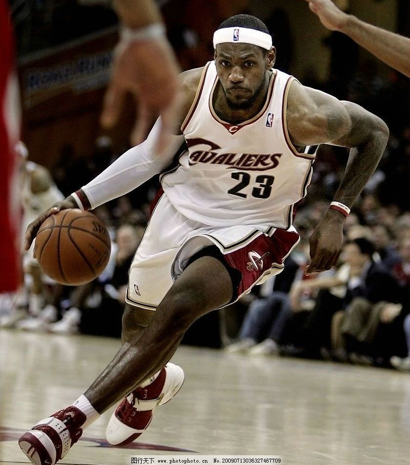 年轻客群的 年轻客群的