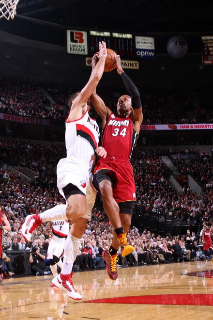 助攻与低失 助攻与低失